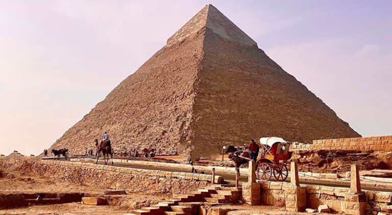 Fly to Egypt and Relive History: Pyramid Tour Packages You will Love