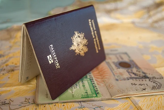 Guide to Travel to Dubai Visa Rules, Costs, & Travel Planning Tips